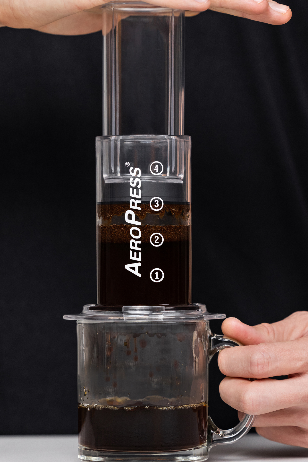 AEROPRESS CLEAR COFFEE BREWER - transparent