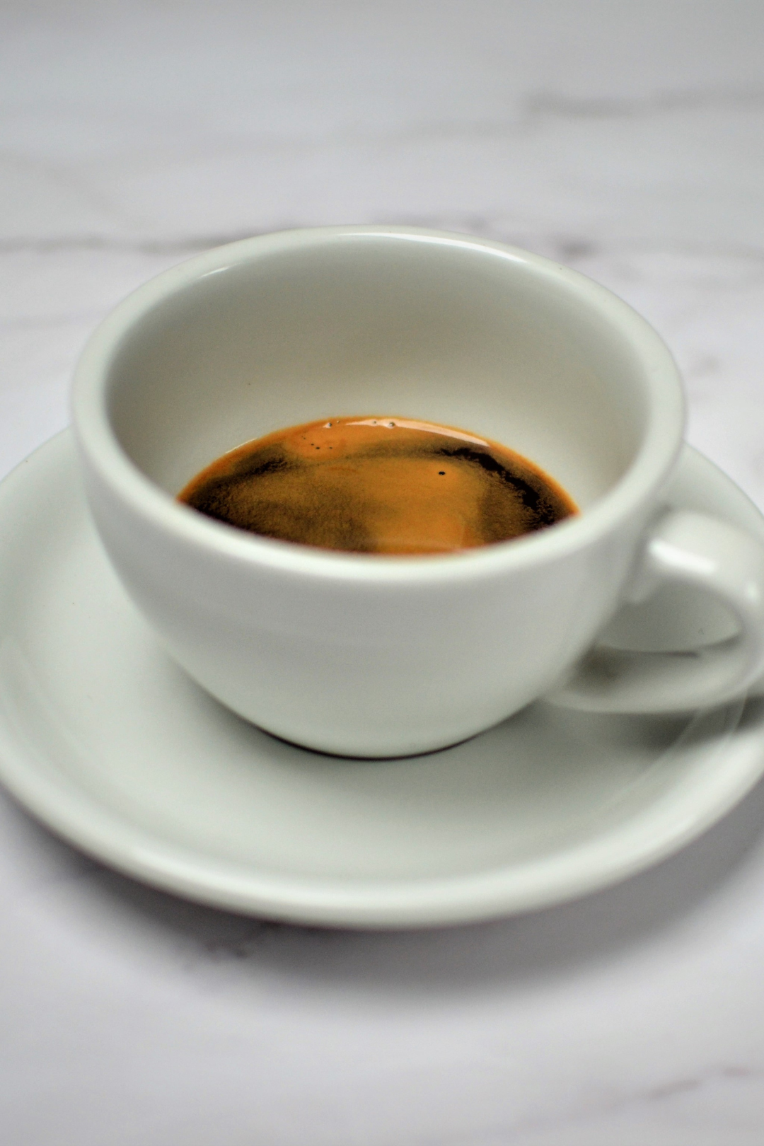 coffee at work, café bureau, Jura, espresso coffee, wholesale coffee, grains de café, koffie op het werk, b2b, company coffeeGust Coffee Roasters
