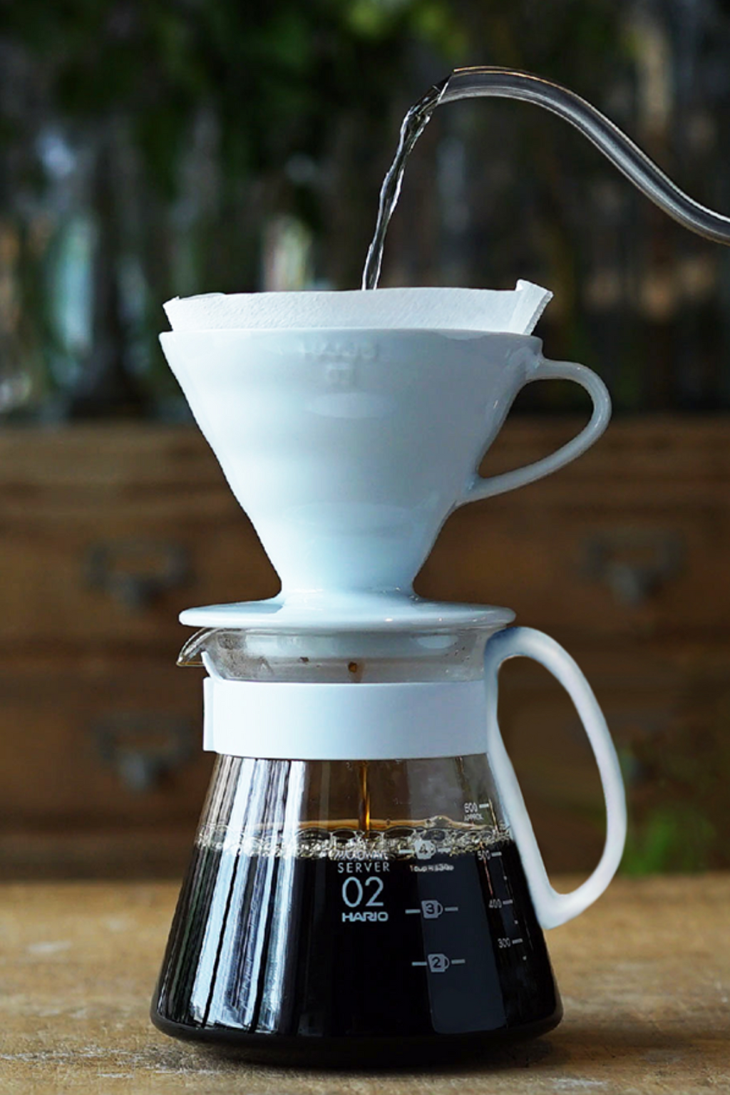 Hario paper filters for V60 dripper (2 sizes) - Gust Coffee Roasters