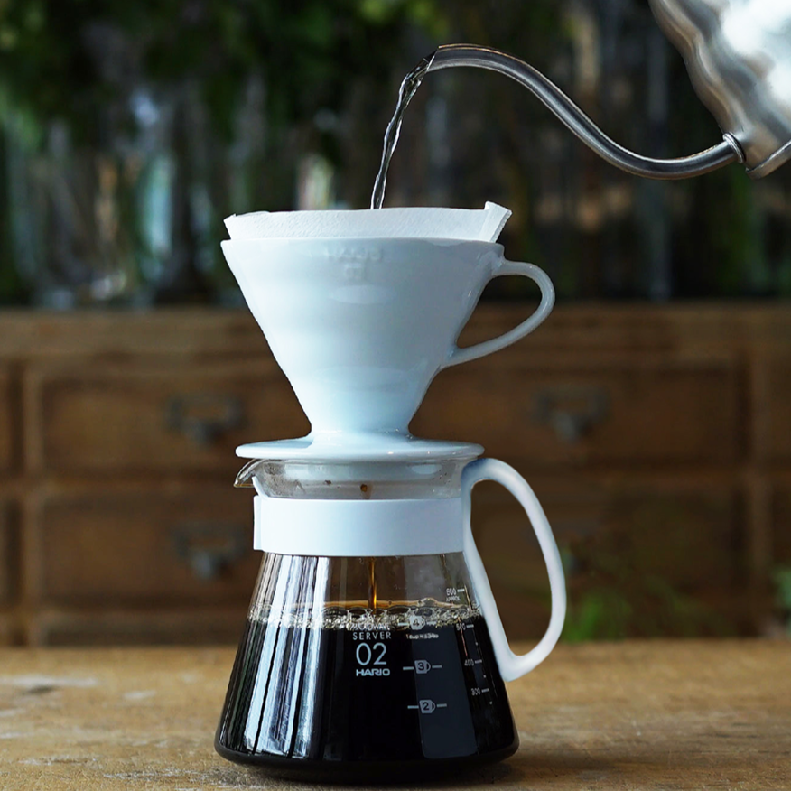 Hario V60 Ceramic dripper white size 02 - Gust Coffee Roasters